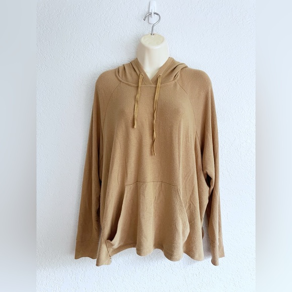 Michael Stars Tops - Michael Stars Cozy Plush Tan Hoodie Top SMALL Kangaroo Pocket Athleisure